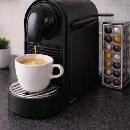 Amelia 5 Bed & Breakfast 4*